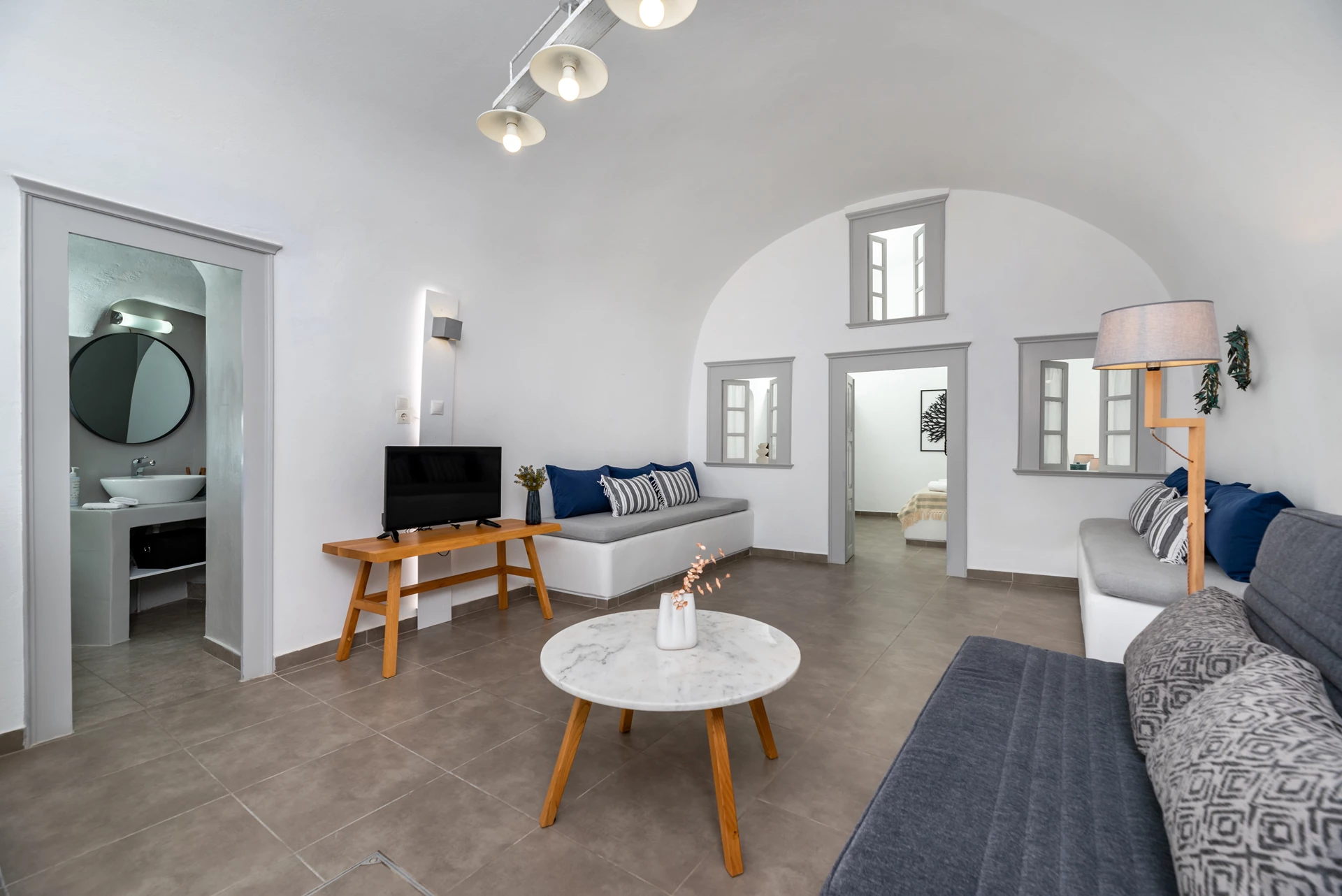 Aidani Cave Residence