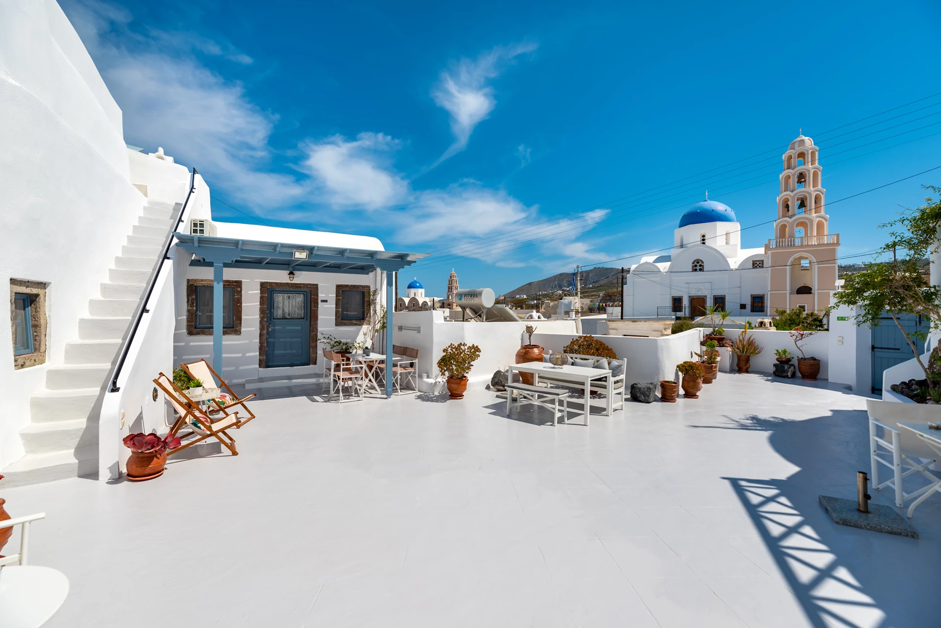 Aidani Cave Residence