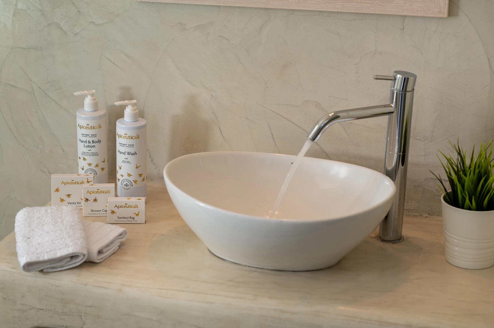 Aidani Cave Residence