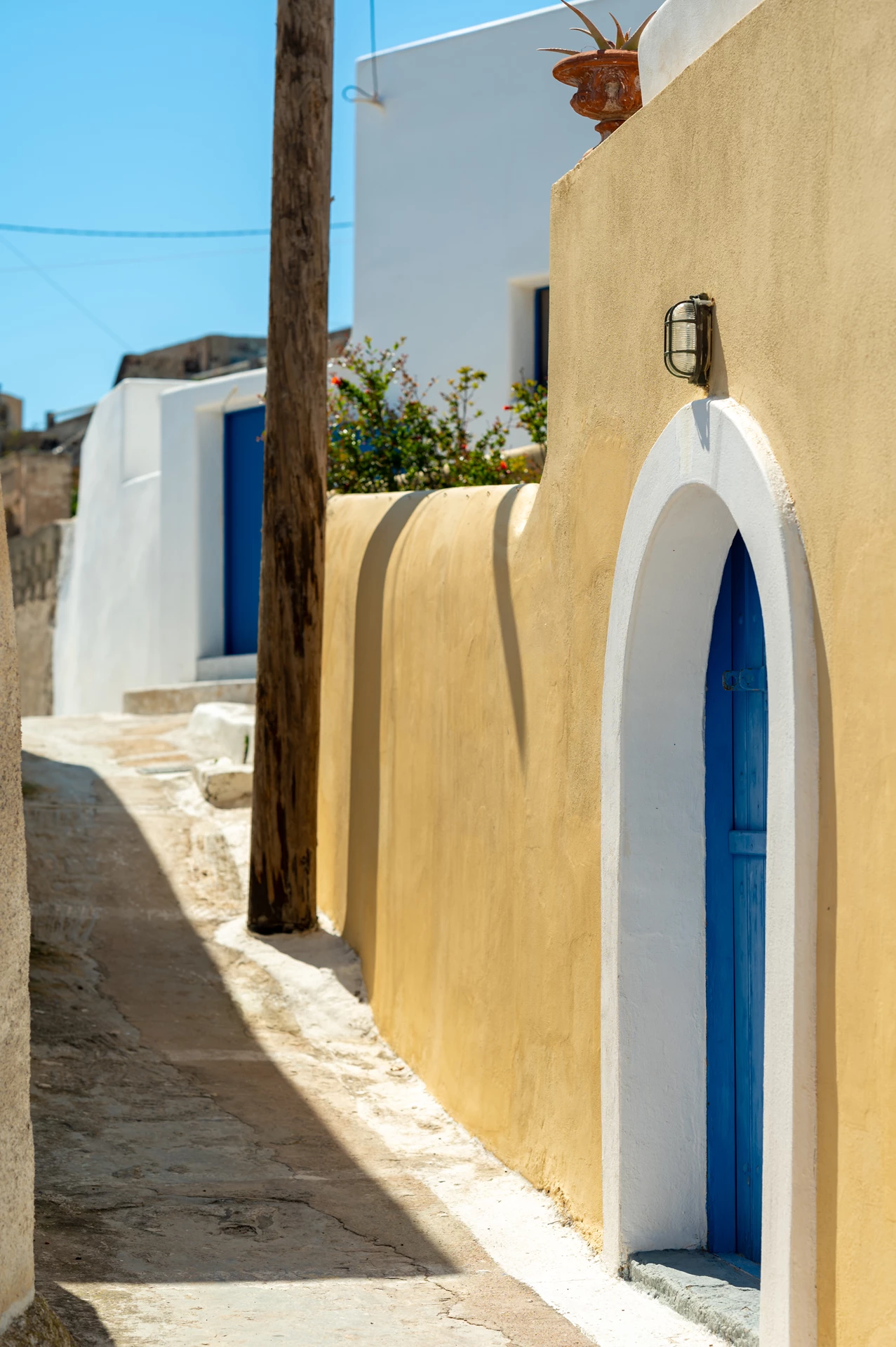 Aidani Cave Residence