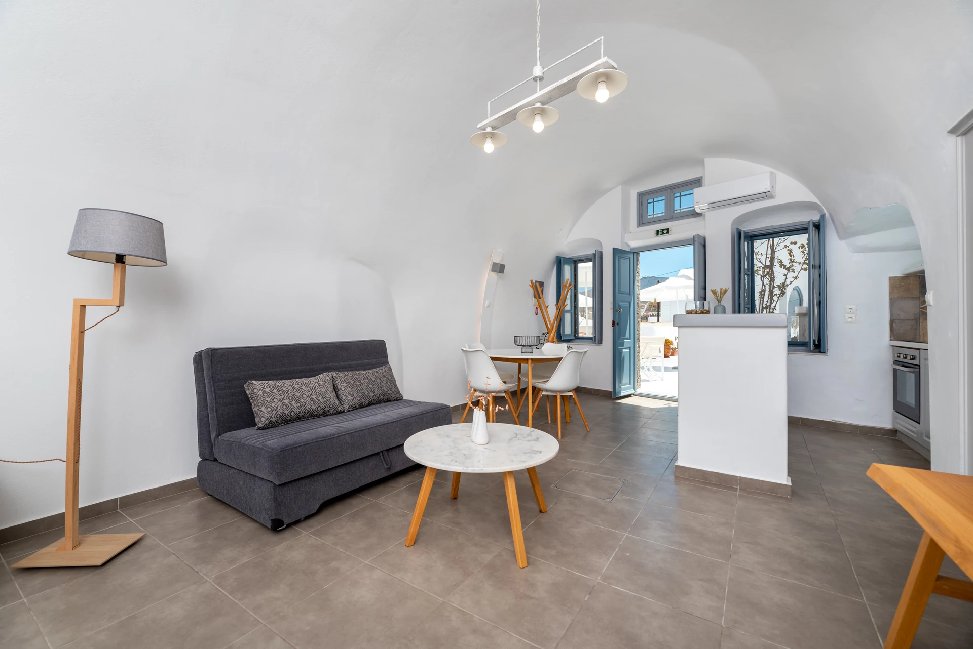 Aidani Cave Residence